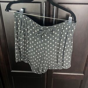 Susina Gray Polka Dot Women's Shorts